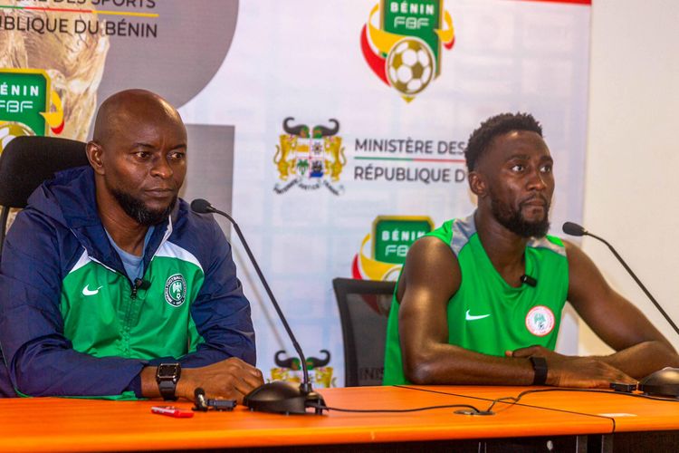 Ex-Super Eagles coach keeps NPFL title hopes alive as Remo Stars, Rivers United set for thrilling finale