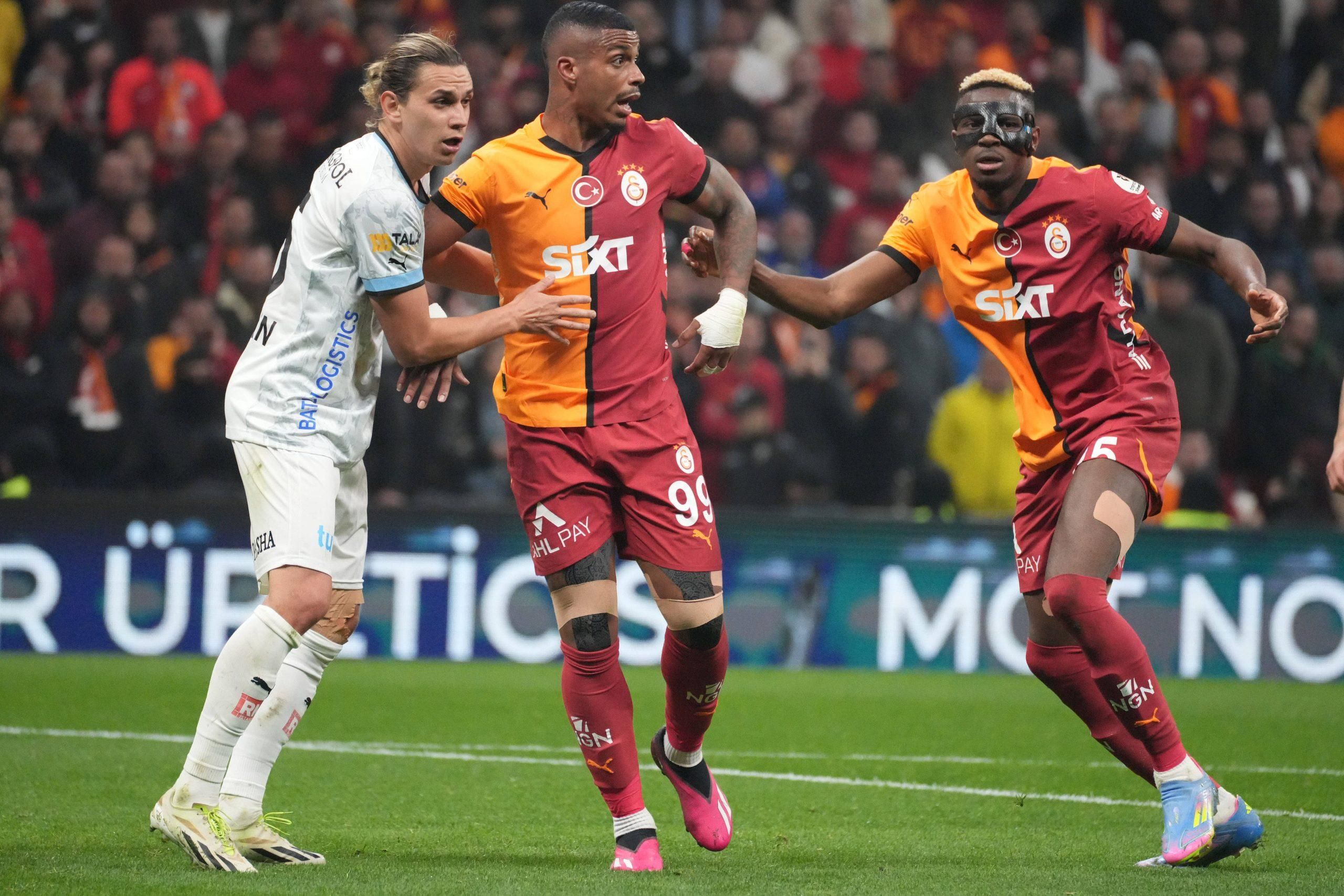 Mario Lemina 99 , Victor Osimhen R of Galatasaray