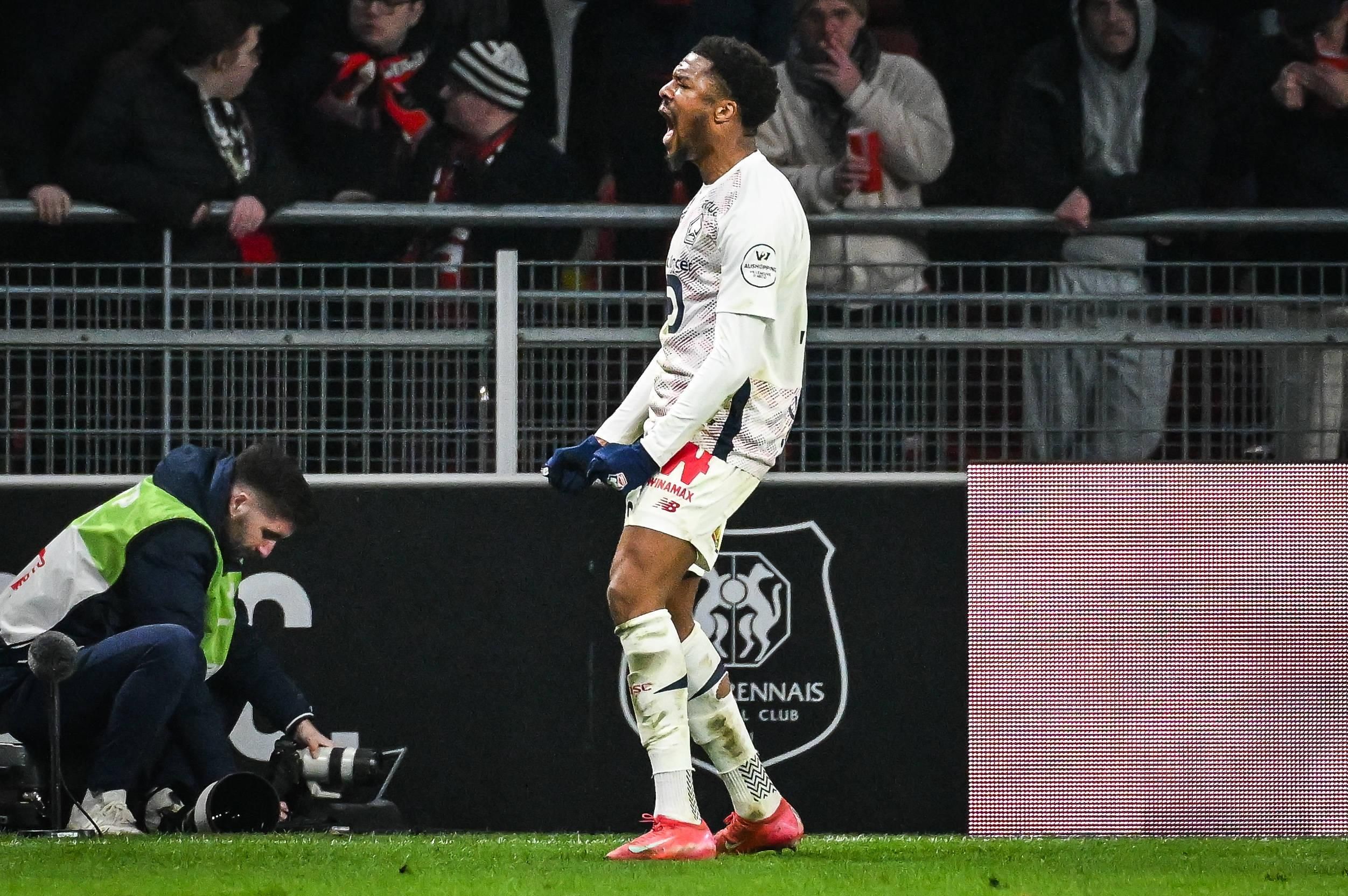 Chuba AKPOM of Lille