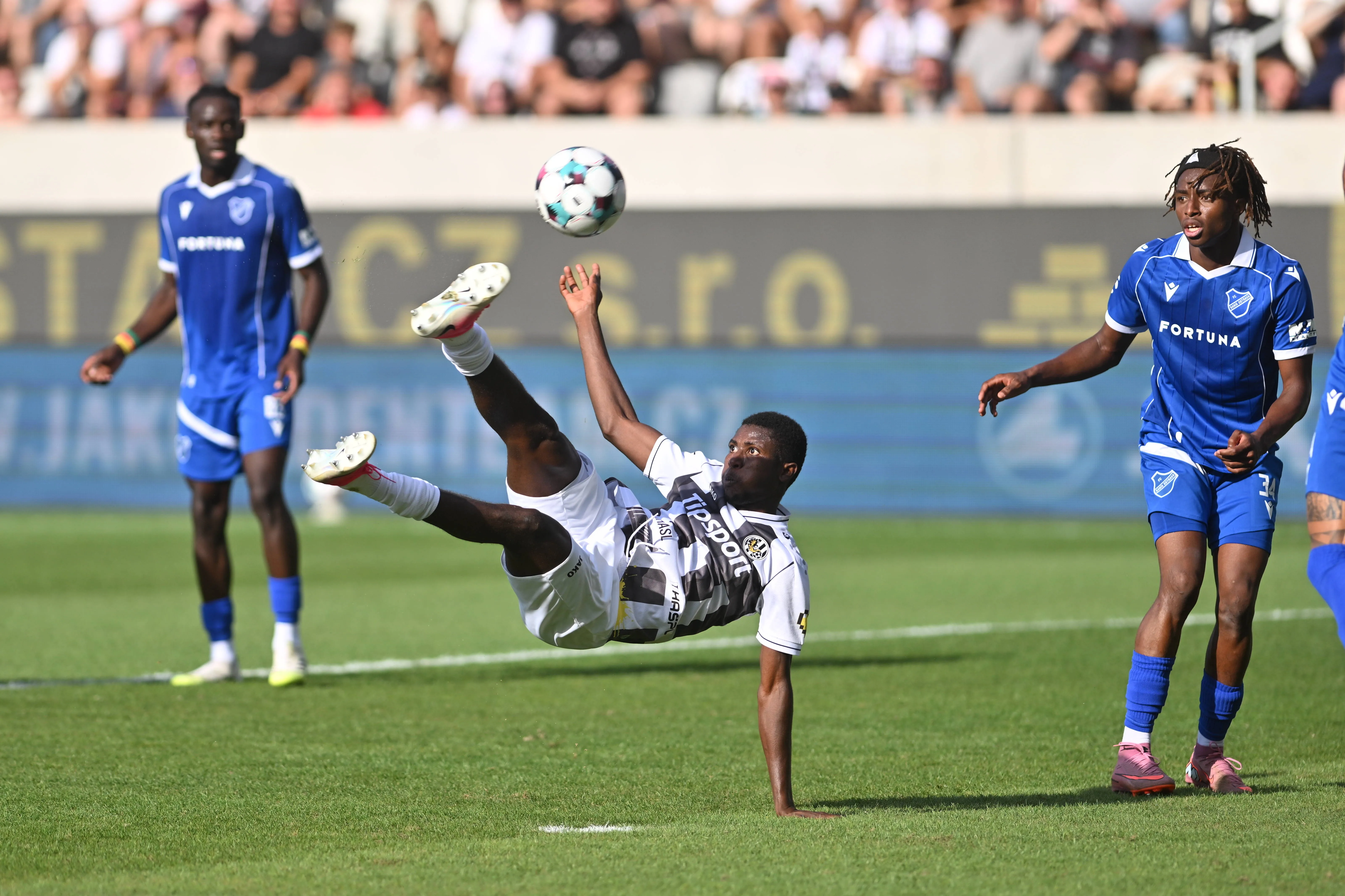 Hradec Kralove forward Abdullahi Umar against Abdullahi Bewene