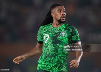 Watch: Fulham’s Alex Iwobi snubs critics, explores fashion collaboration with Trapstar