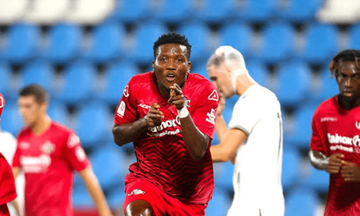 Okereke celebrates first-ever goal for Cremonese