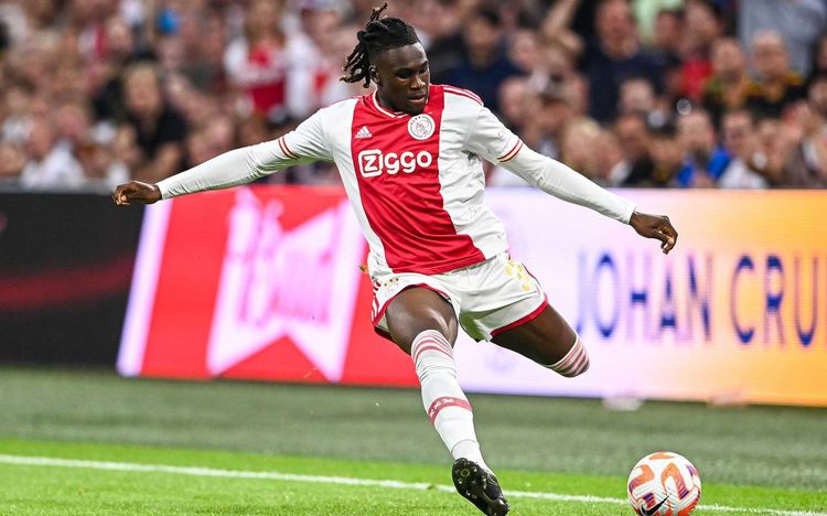 “Let’s focus on the future”- Bassey confident about Ajax’s chances of retaining Eredivisie title