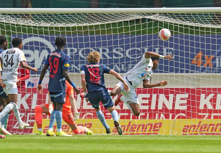 Fatih Tekke: Trabzonspor coach to engineer move for must-have Nigerian defender in January