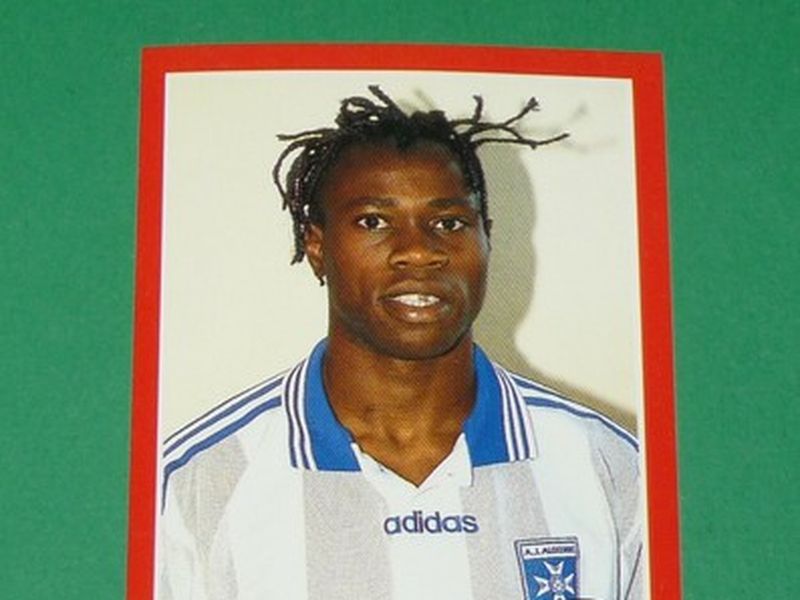 N°11 TARIBO WEST AJ AUXERRE AJA ABBE-DESCHAMPS PANINI FOOT 97 ...