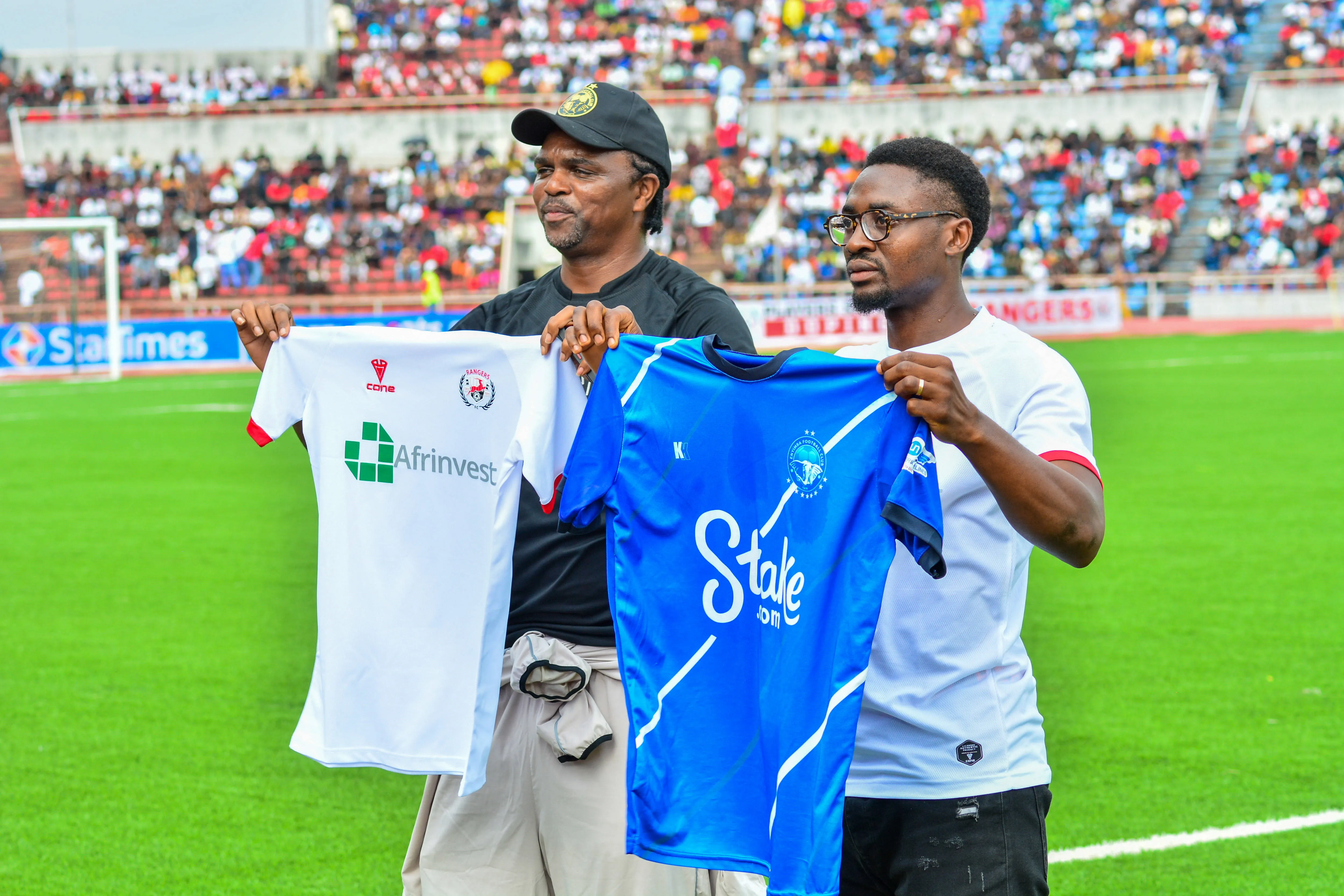 Kanu Nwanko of Enyimba and Rangers General Manager Amobi Ezeaku