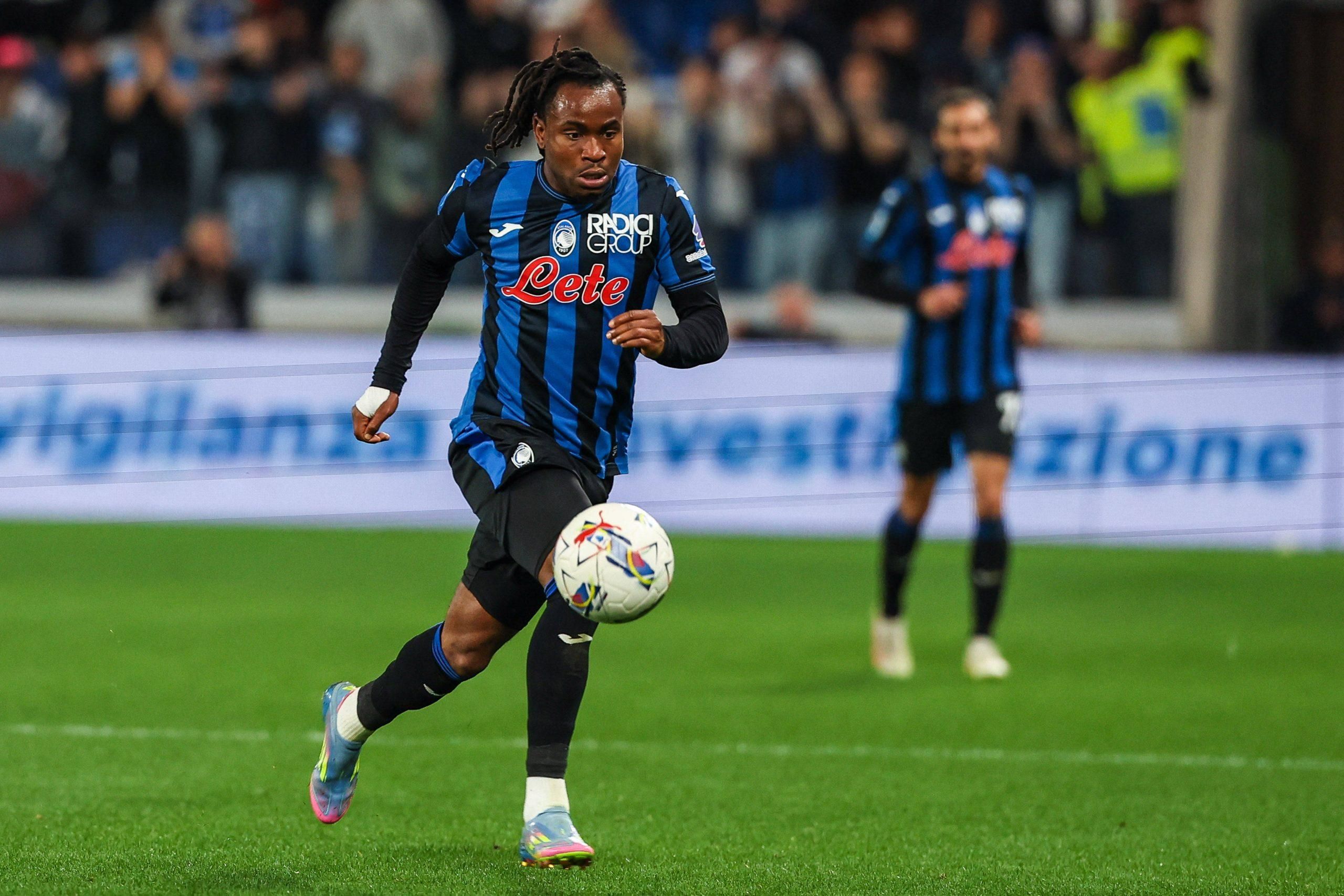 Atalanta's Ademola Lookman running with the ball