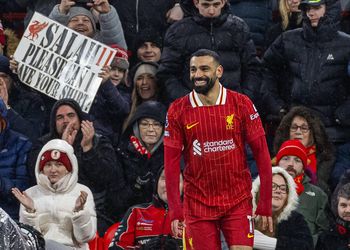 Award-winning Nigerian hitmaker tips Manchester United for EPL title challenge after Liverpool win