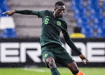 ‘Omo Naija’ – Super Eagles-eligible Arsenal forward takes style home on 21st birthday