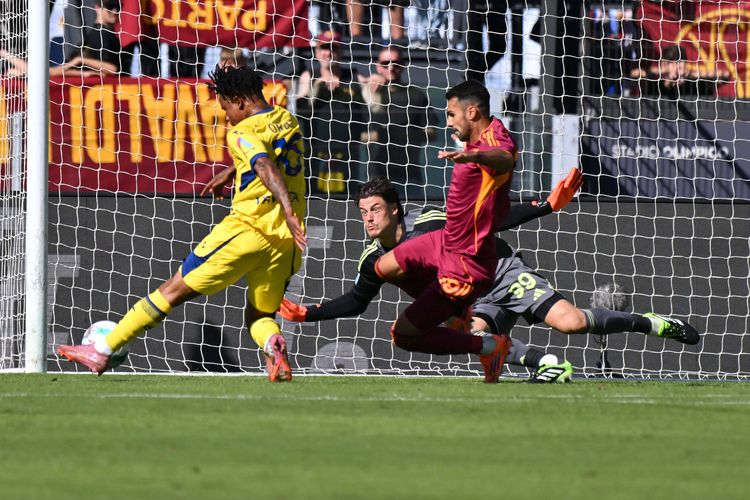 Nigeria and Verona star Gift Orban 