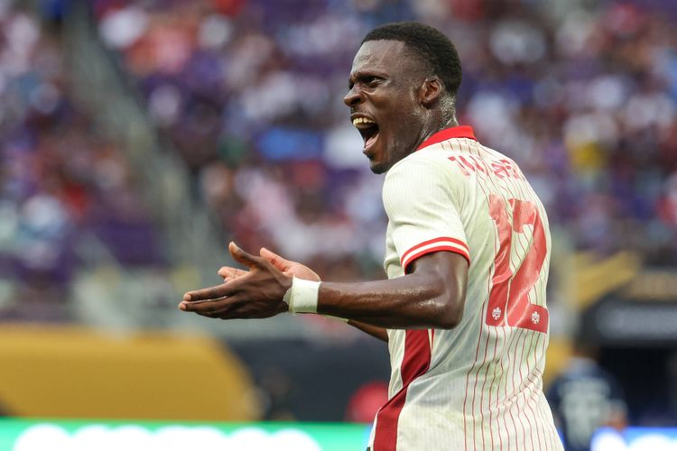 Canada international Tani Oluwaseyi 