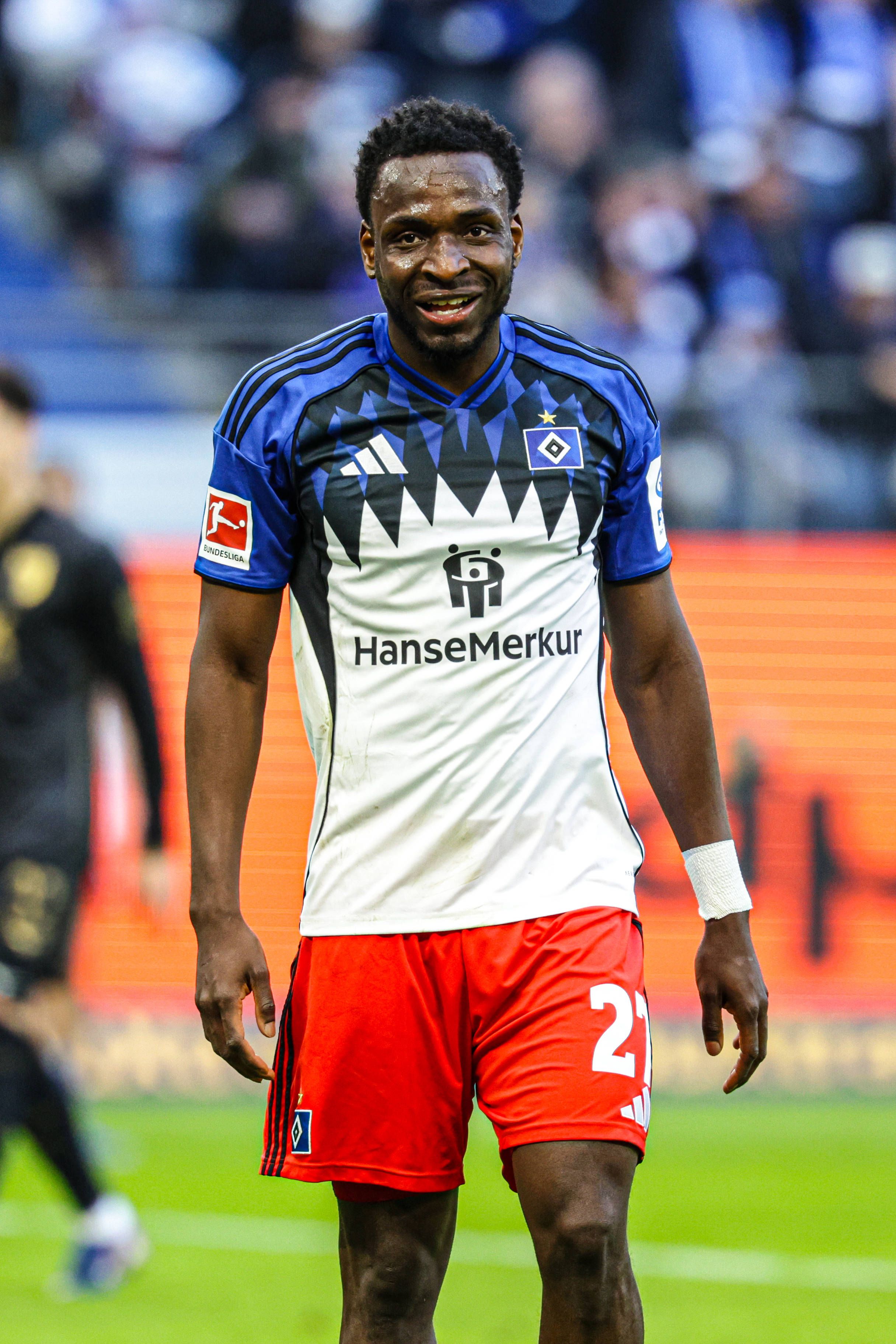 Philip Otele of Hamburger SV in action against Augsburg