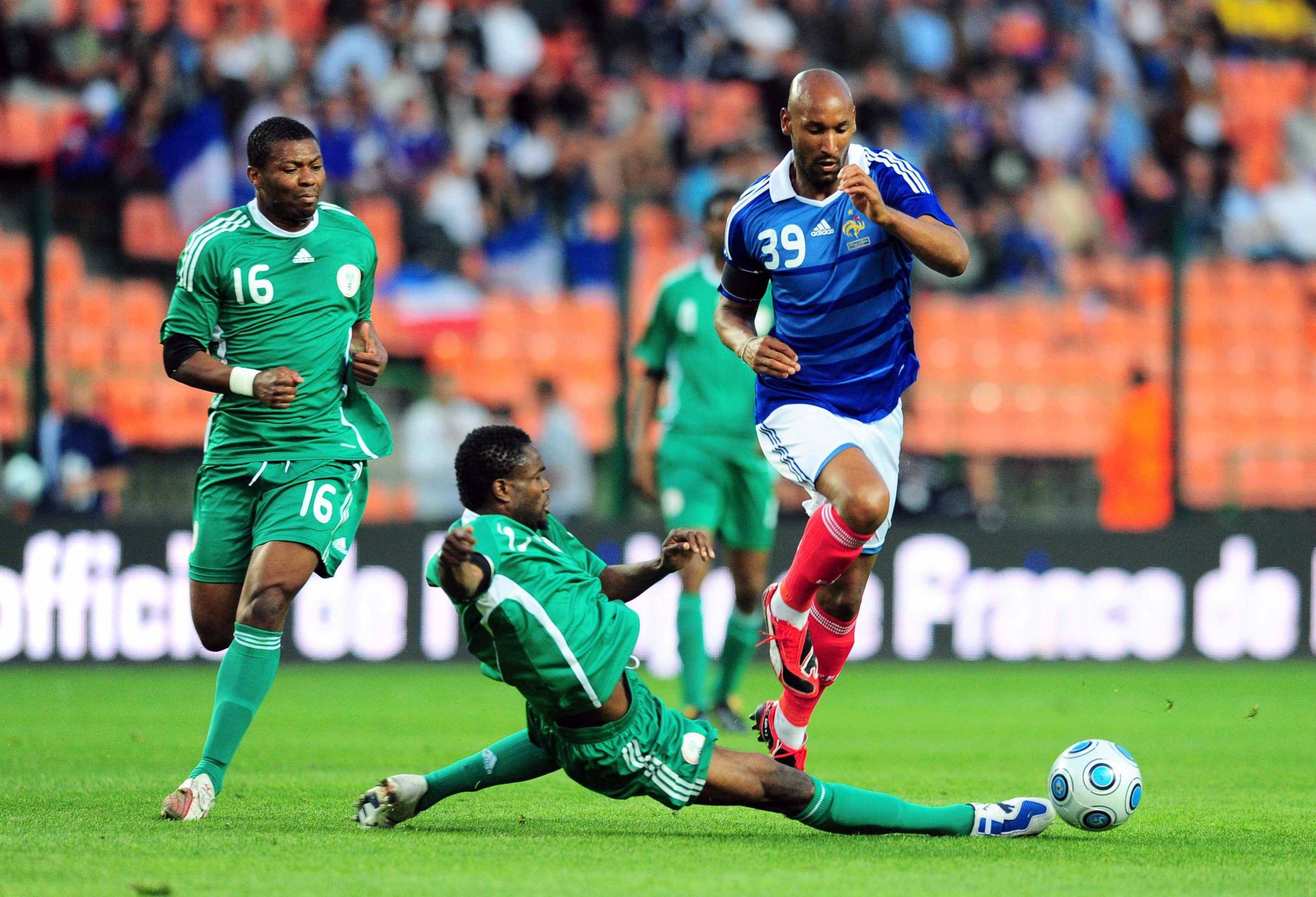 Nicolas Anelka against Sam Sodje and Kalu Uche during the Friendly match between the Super Eagles of Nigeria and France