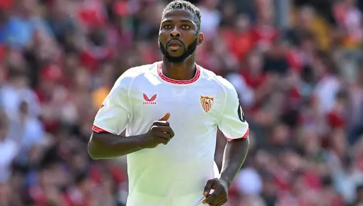 “Kelechi’s was clear” – Sevilla coach points to Iheanacho’s open-goal miss in Real Sociedad defeat (WATCH)