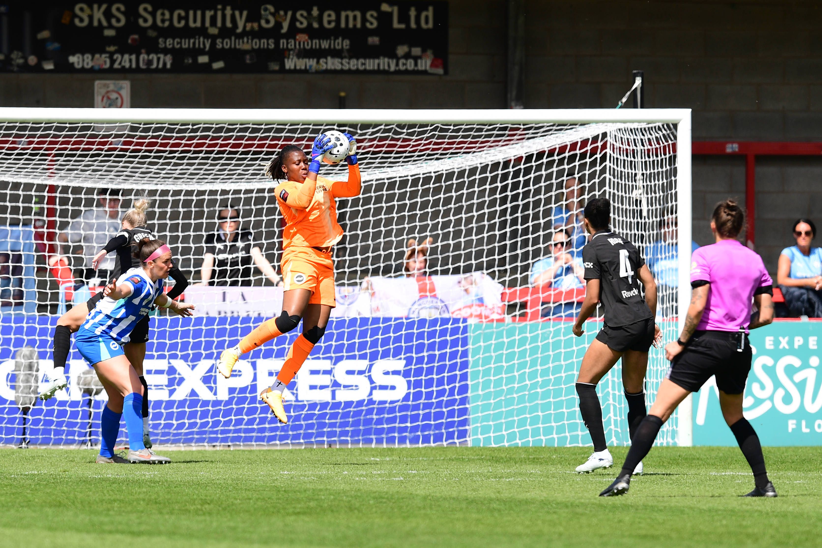 Nigeria and Brighton goalkeeper Chiamaka Nnadozie 