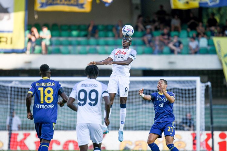 Ex-Napoli star reveals what Osimhen does better than Ronaldo