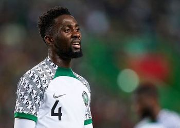 17-year-old Nigeria-eligible defender pens professional deal with Chelsea