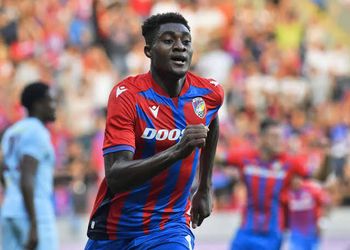 Rafiu Durosinmi: Viktoria Plzen provide transfer update on talent amidst links to Frankfurt, Wolves, Stuttgart
