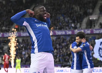 Ex-Genk goalkeeper confirms interest from Premier League sides for in-form Arokodare
