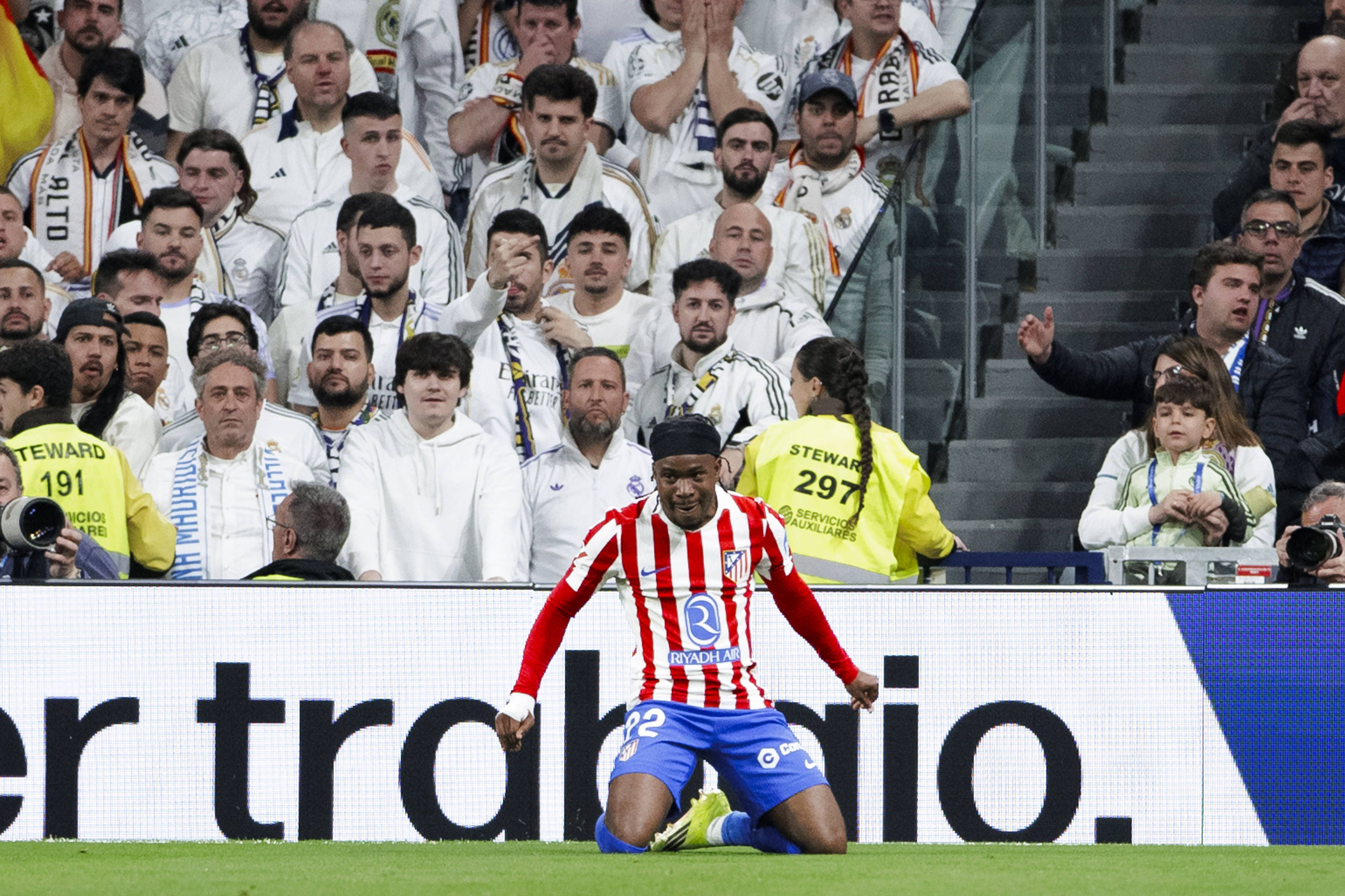 Ademola Lookman of Atletico de Madrid celebrates a goal vs Real Madrid