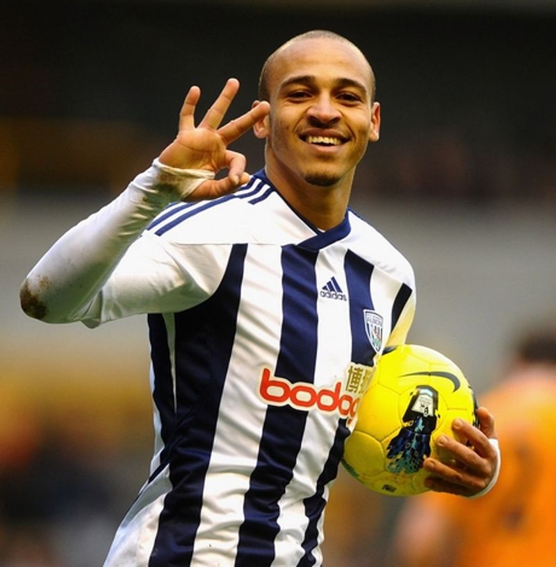 Peter Odemwingie responds to West Brom trolling, club react by winding up rivals Wolves instead - Mirror Online