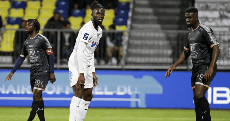 KRC Genk boss Wouter Vrancken provides positive update on Arokodare’s injuries