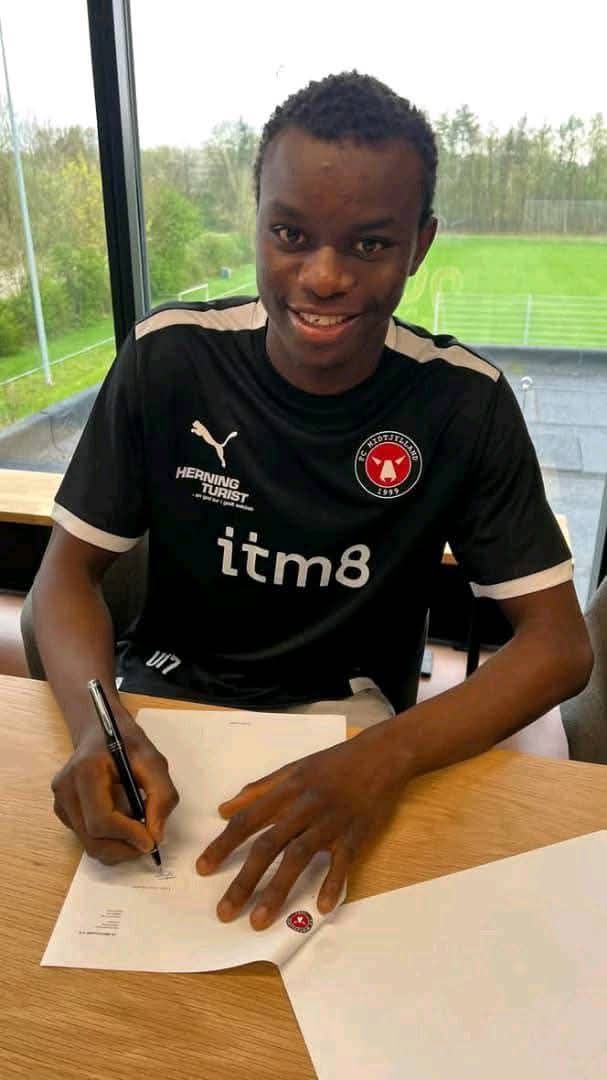 Nigerian midfield talent Lucky Clement