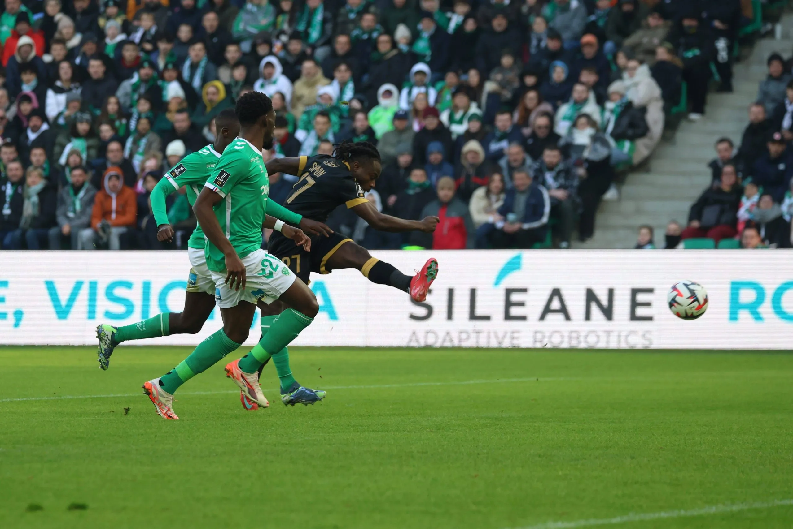 Moses SIMON (Photo credit: Imago)