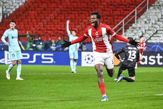 Official: Franco-Nigerian striker Ilenikena joins Monaco from Royale Antwerp