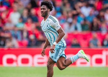 Super Eagles star bid farewell to teammates after Inter Milan clash ahead of possible EPL return