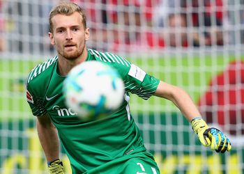 ‘Ronaldo or Messi’- 2017-18 DFB-Pokal medalist Hradecky snubs football greats for Super Eagles star