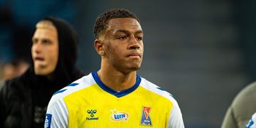 WATCH: Zaidu Sanusi scores title-winning goal for Porto