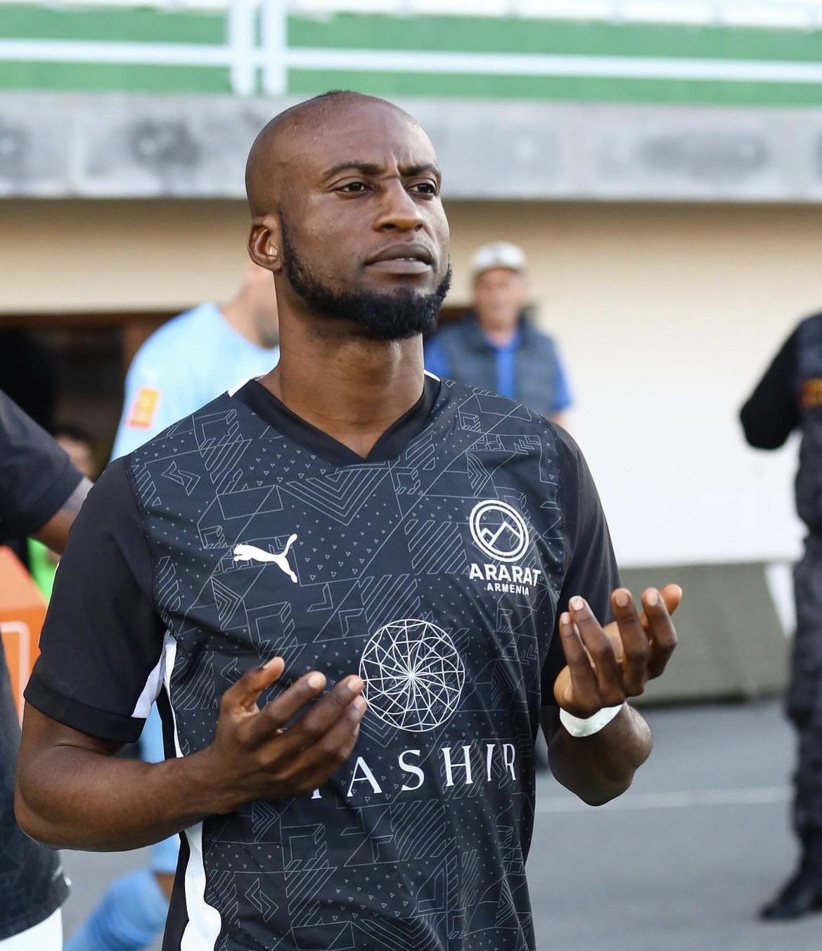 Tenton Yenne: FC Ararat-Armenia