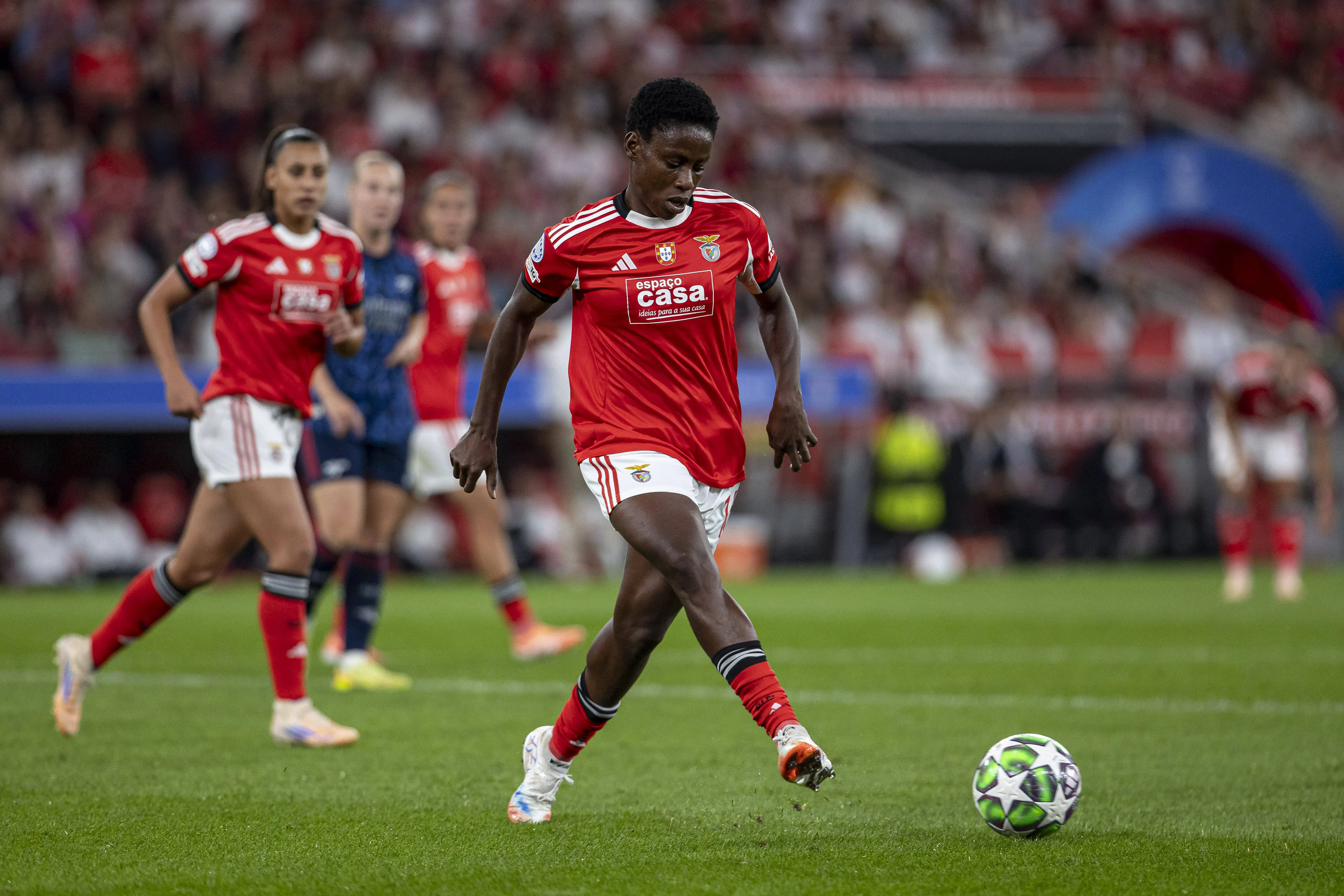 Ucheibe 16 of SL Benfica.