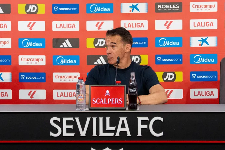 “If he keeps this level” – Sevilla coach sends message to Super Eagles star ahead of Osasuna clash