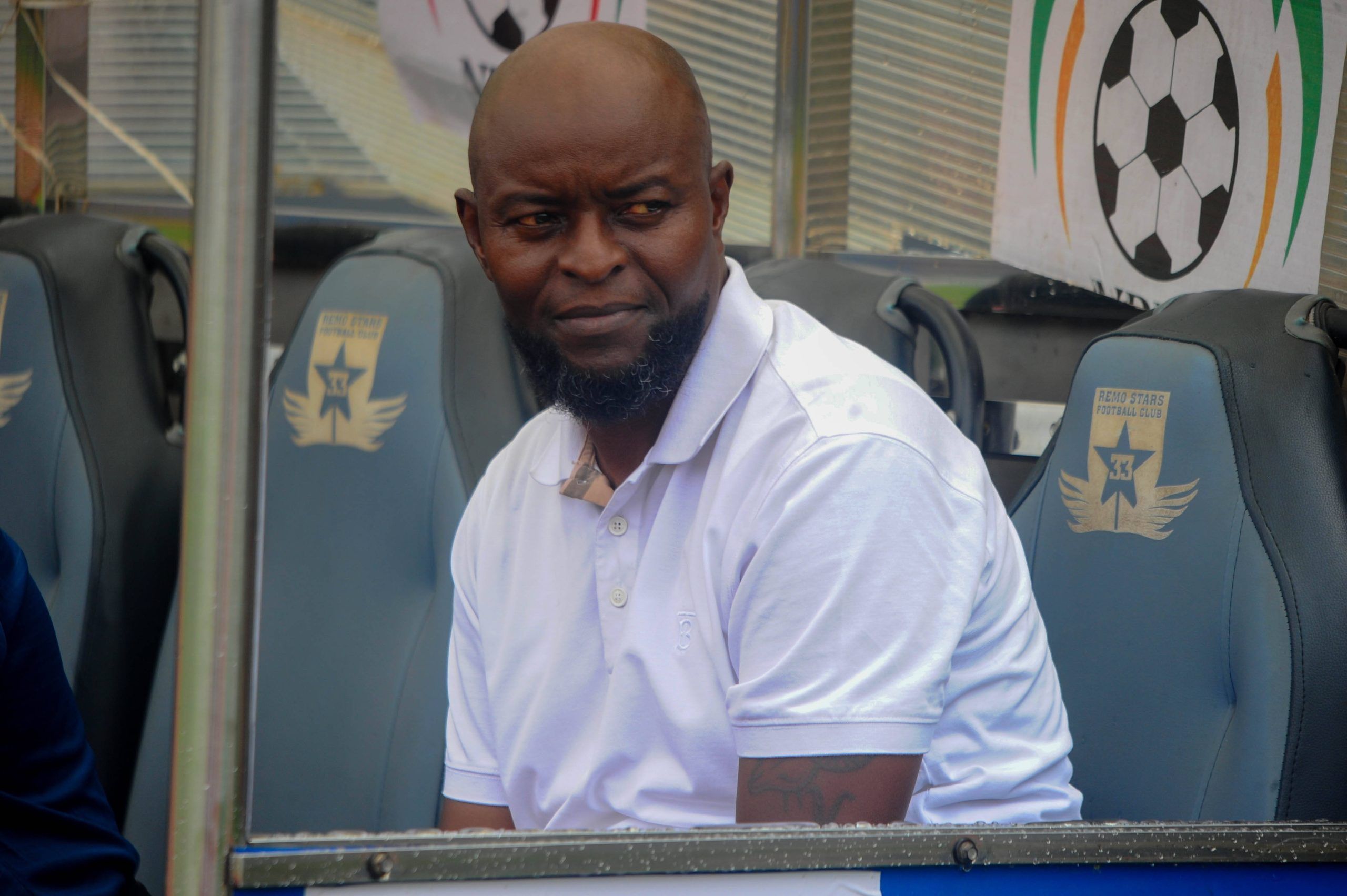 Coach Finidi George of Rivers United during the Nigeria Premier Football League match between Remo Stars and Rivers United at MKO Abiola Stadium on August 22, 2025 in Abeokuta
