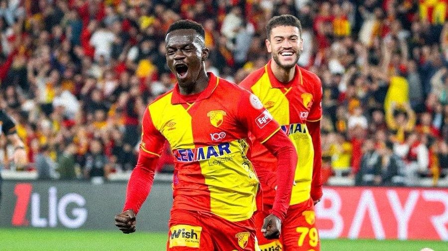 Anthony Dennis at Goztepe