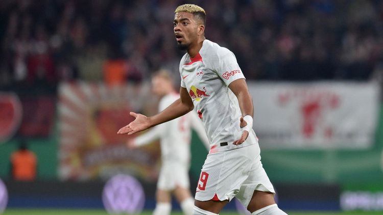 “It’s a good vibe”- German full-back picks Nigeria’s Burna Boy as his favourite Afro-beats artiste