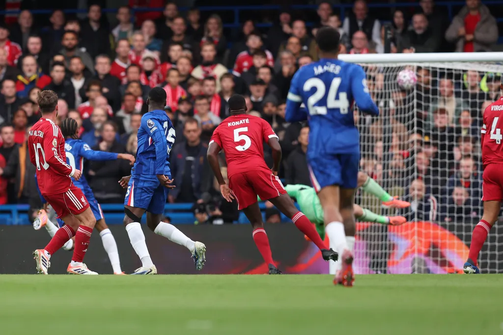 Moises Caicedo scores the opening goal during the Chelsea vs Liverpool Premier League match at Stamford Bridge, London