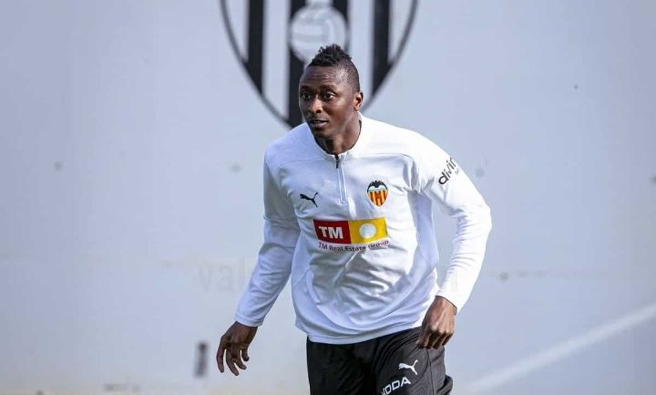 Fear clause? Why Valencia must pay extra N477 million for Umar Sadiq to face Real Sociedad