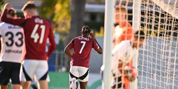 Official: Three-time Czech champions complete permanent deal for excellent Victor Olatunji