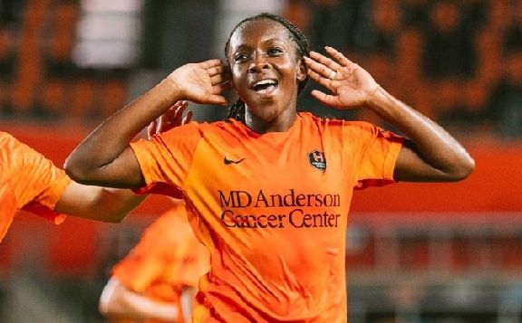 Watch: Houston’s Super Falcons star who has ‘big crush’ on Iwobi scores spectacular goal to secure draw against Kansas