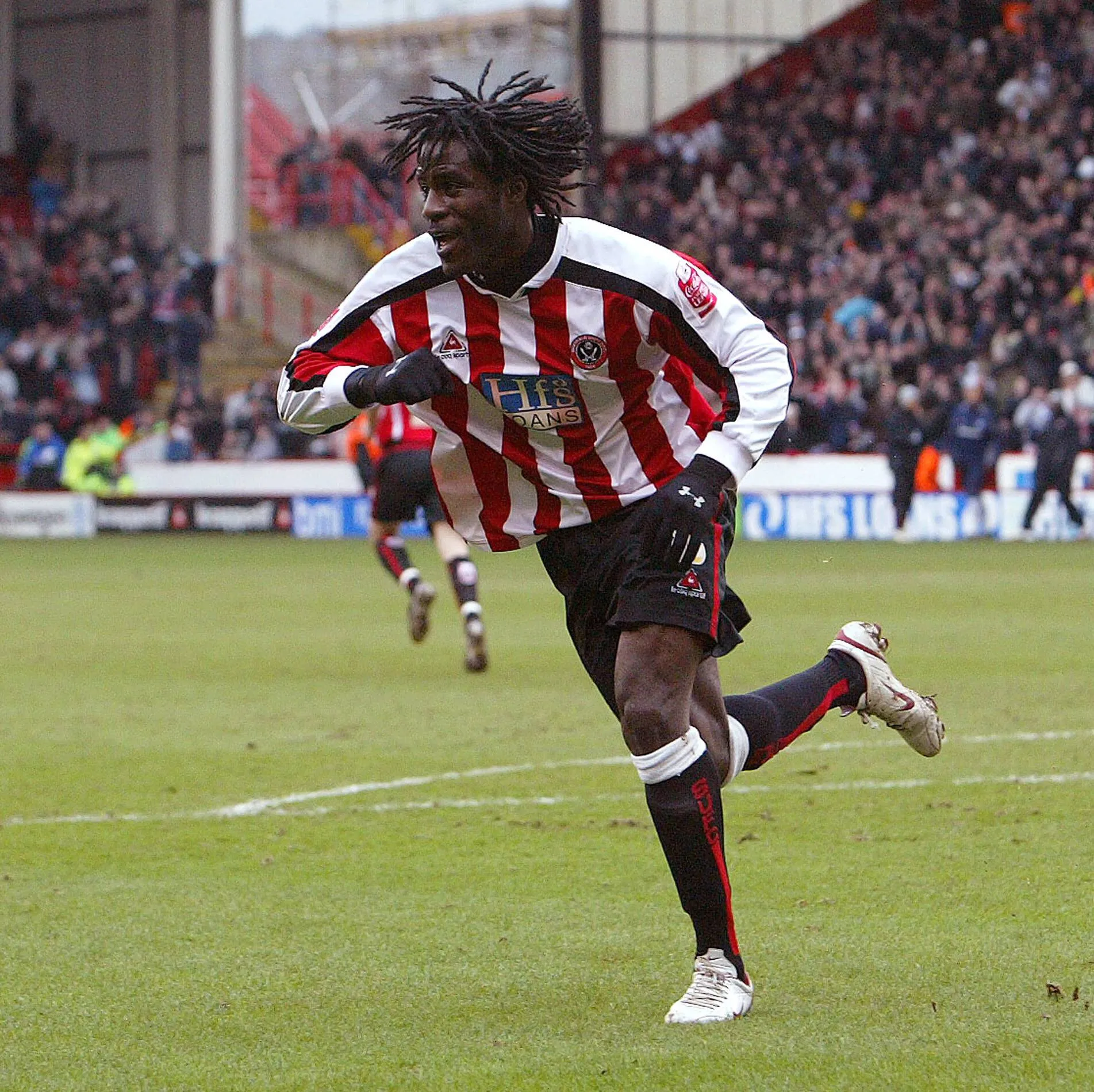Ade Akinbiyi 