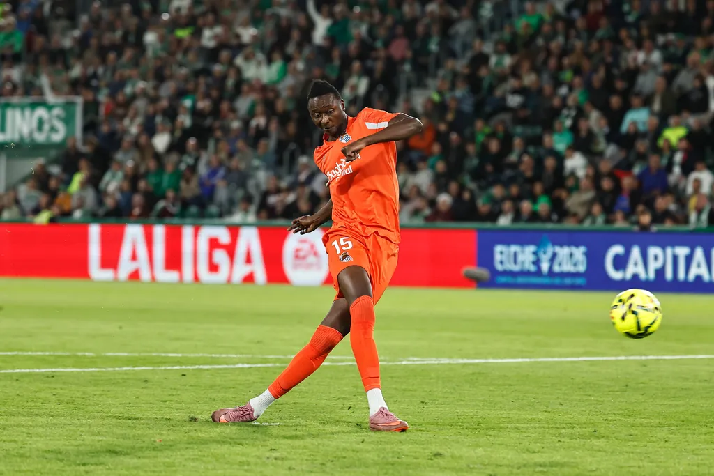 Umar Sadiq in action in the match between Elche CF nd Real Sociedad