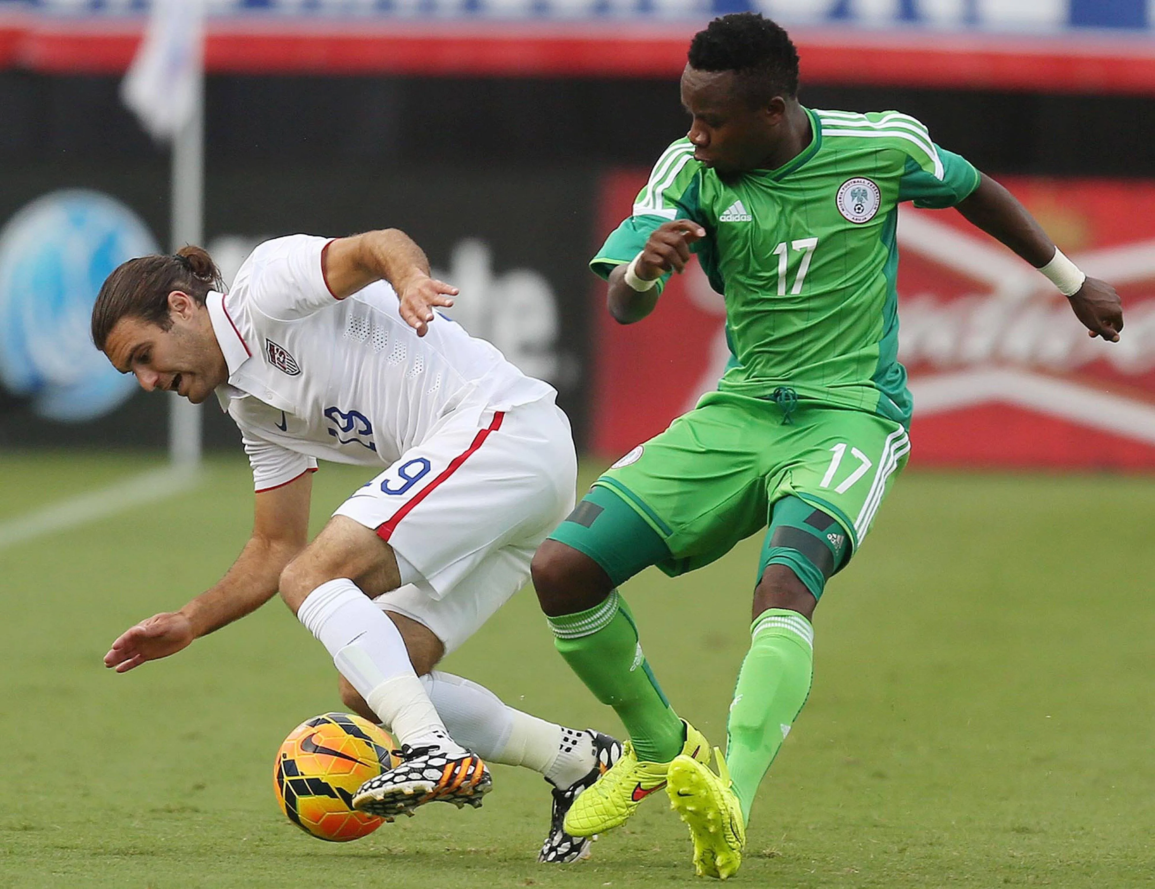 Ogenyi Onazi in action for the Super Eagles