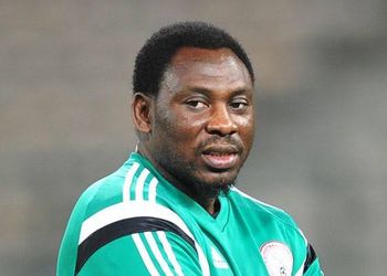 “Never expected NFF to overlook Amunike” – Ex-international backs Finidi despite ex-Barcelona star’s snub