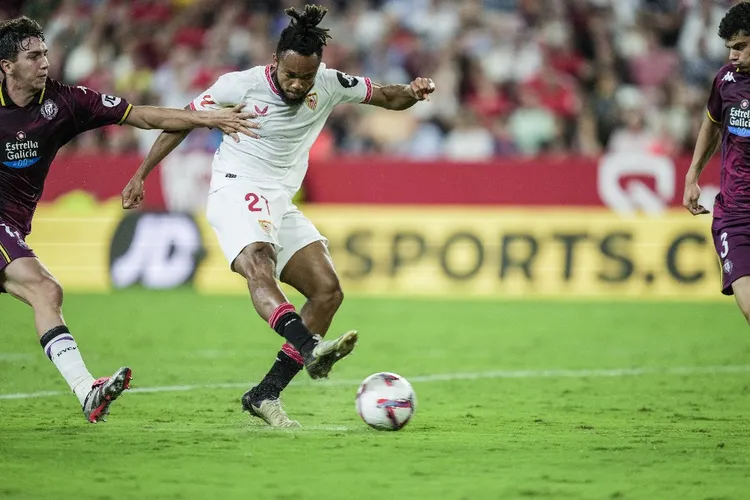Chidera Ejuke shines for Sevilla while Kelechi Iheanacho‘s goal drought continues