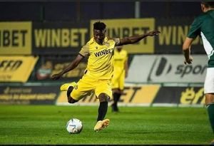 WATCH: Flying Eagles star Emmanuel Umeh nets winner as Botev Plovdiv scoop Bulgarian Cup