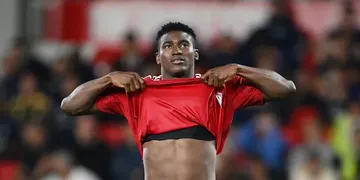 “Better than before” – Wolves coach cites Arokodare’s progress despite Chelsea loss