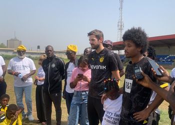 Eintracht Frankfurt set to sign Karim Adeyemi’s Nigerian-eligible teammate